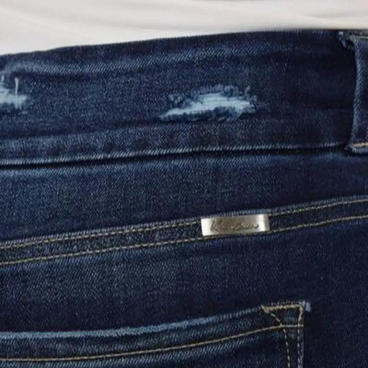 Dark-wash casual jeans
 for women